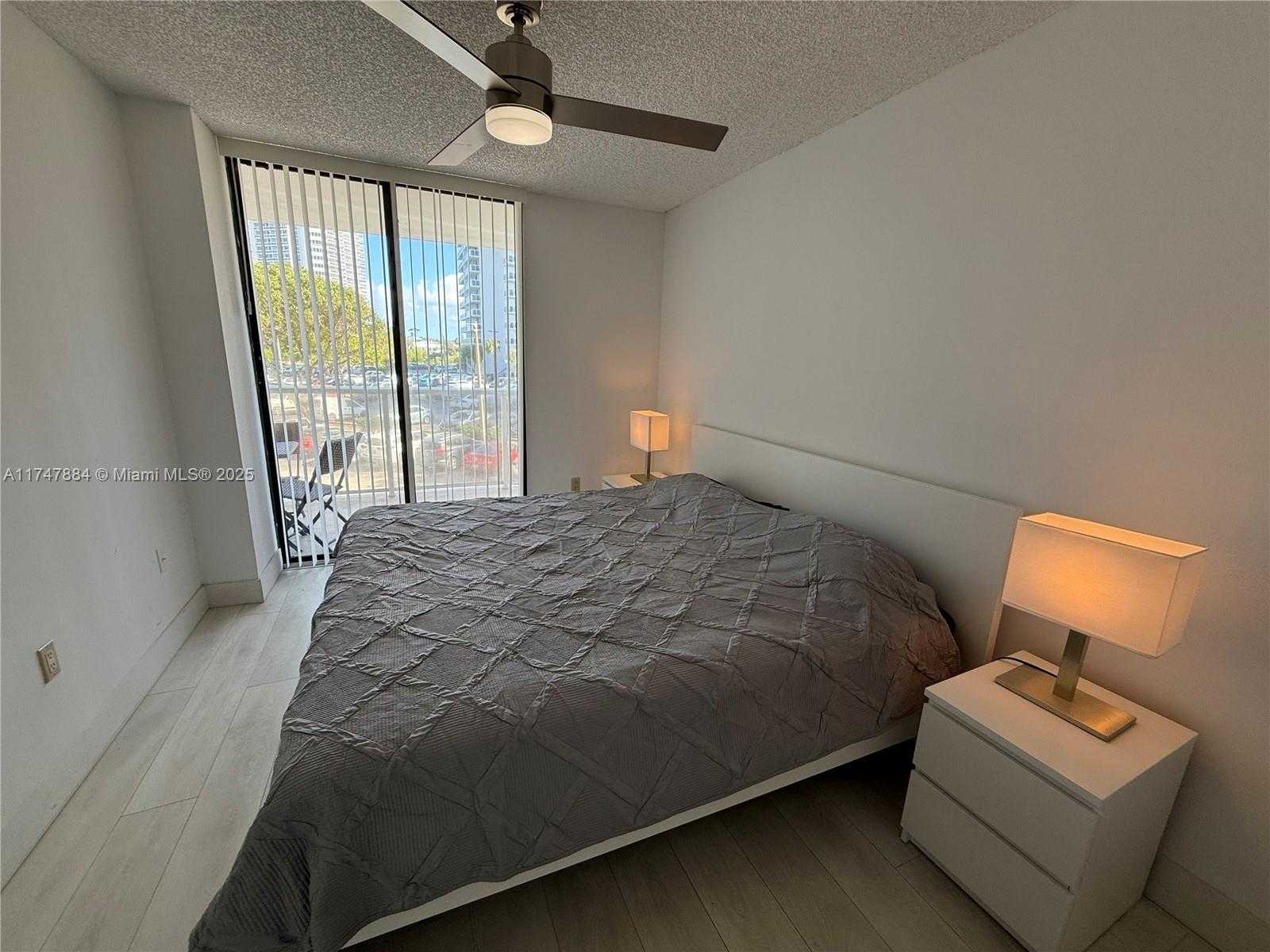 Small Image of 3731 NORTH COUNTRY CLUB DR #222, Aventura Number 44
