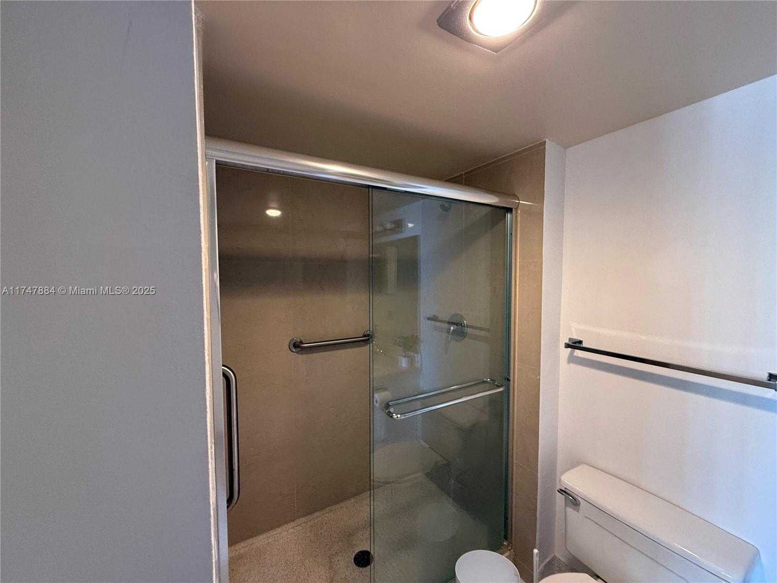 Small Image of 3731 NORTH COUNTRY CLUB DR #222, Aventura Number 46