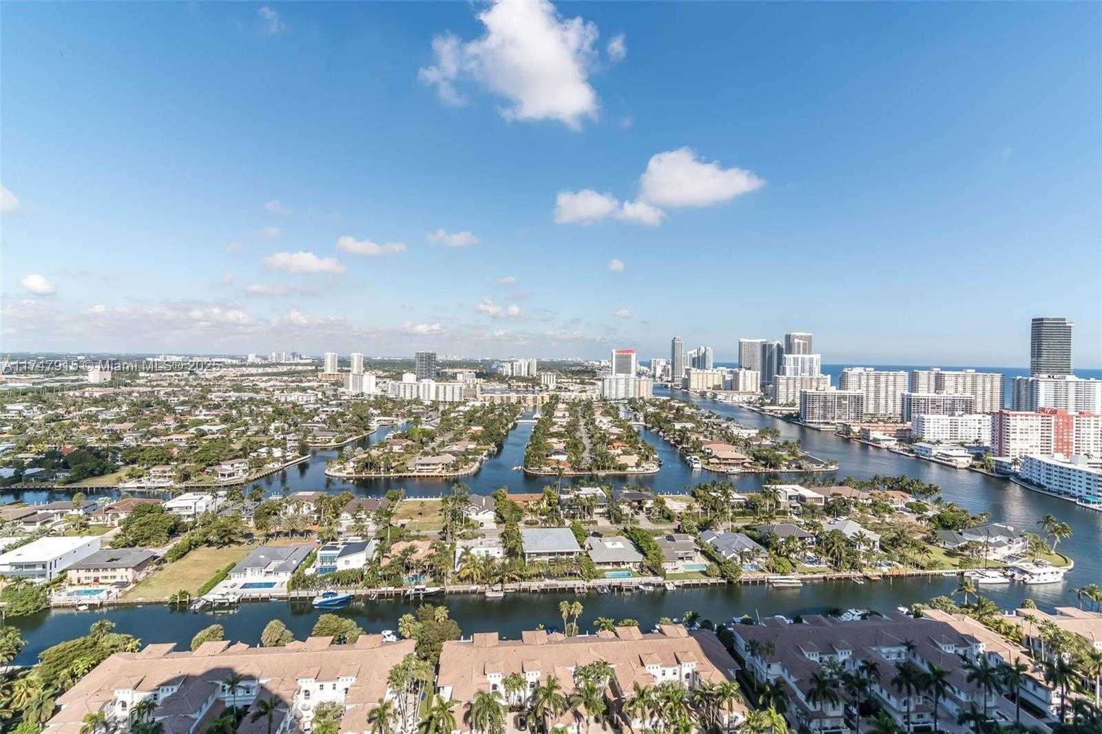 Small Image of 21205 Yacht Club Dr, Aventura, FL 33180, USA Number 19
