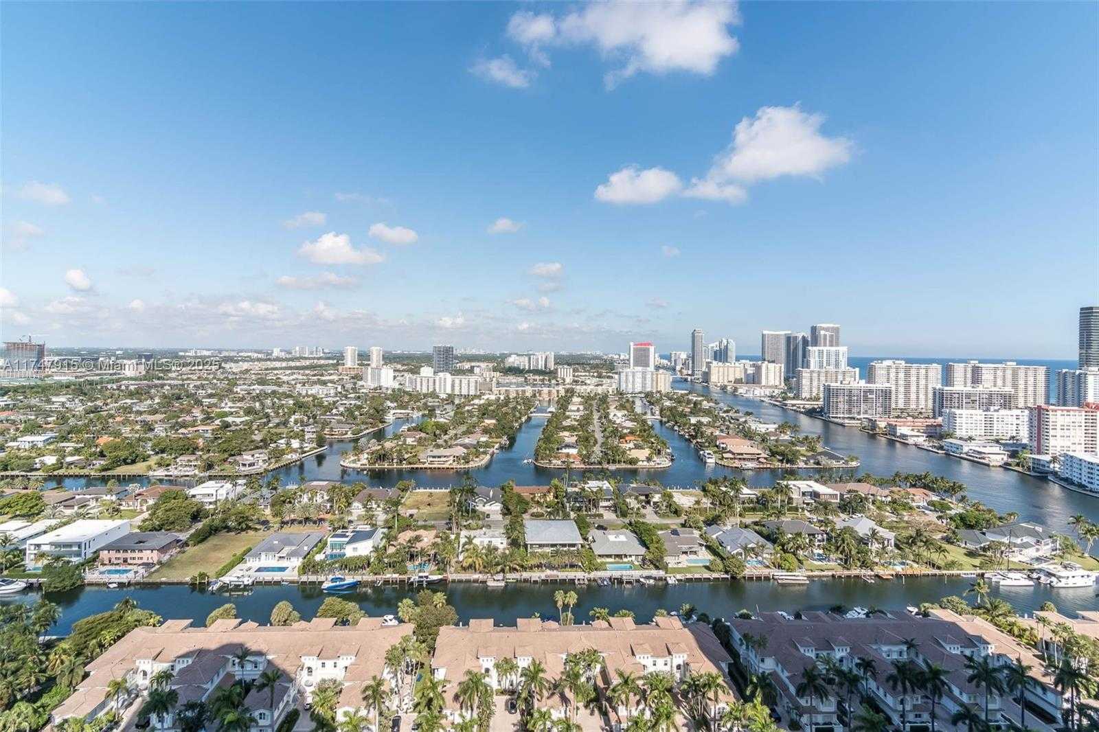 Small Image of 21205 Yacht Club Dr, Aventura, FL 33180, USA Number 23