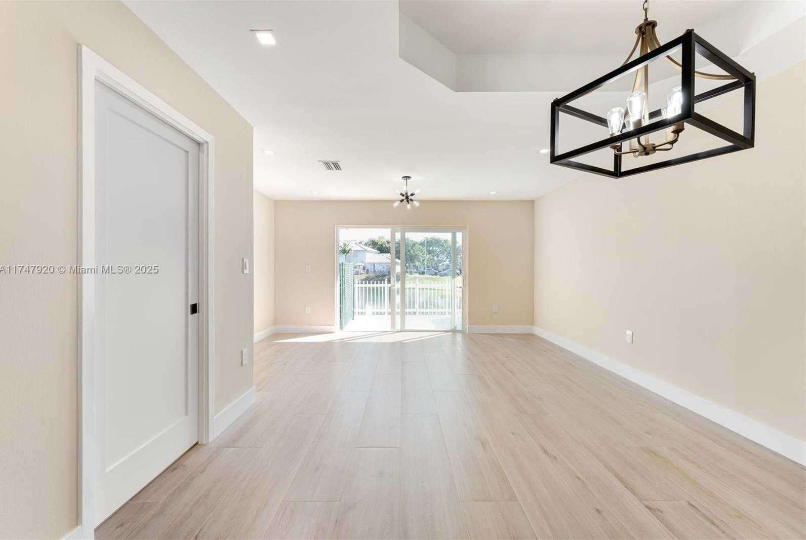 Small Image of 14325 SOUTH WEST 121ST PL #5, Miami Number 12