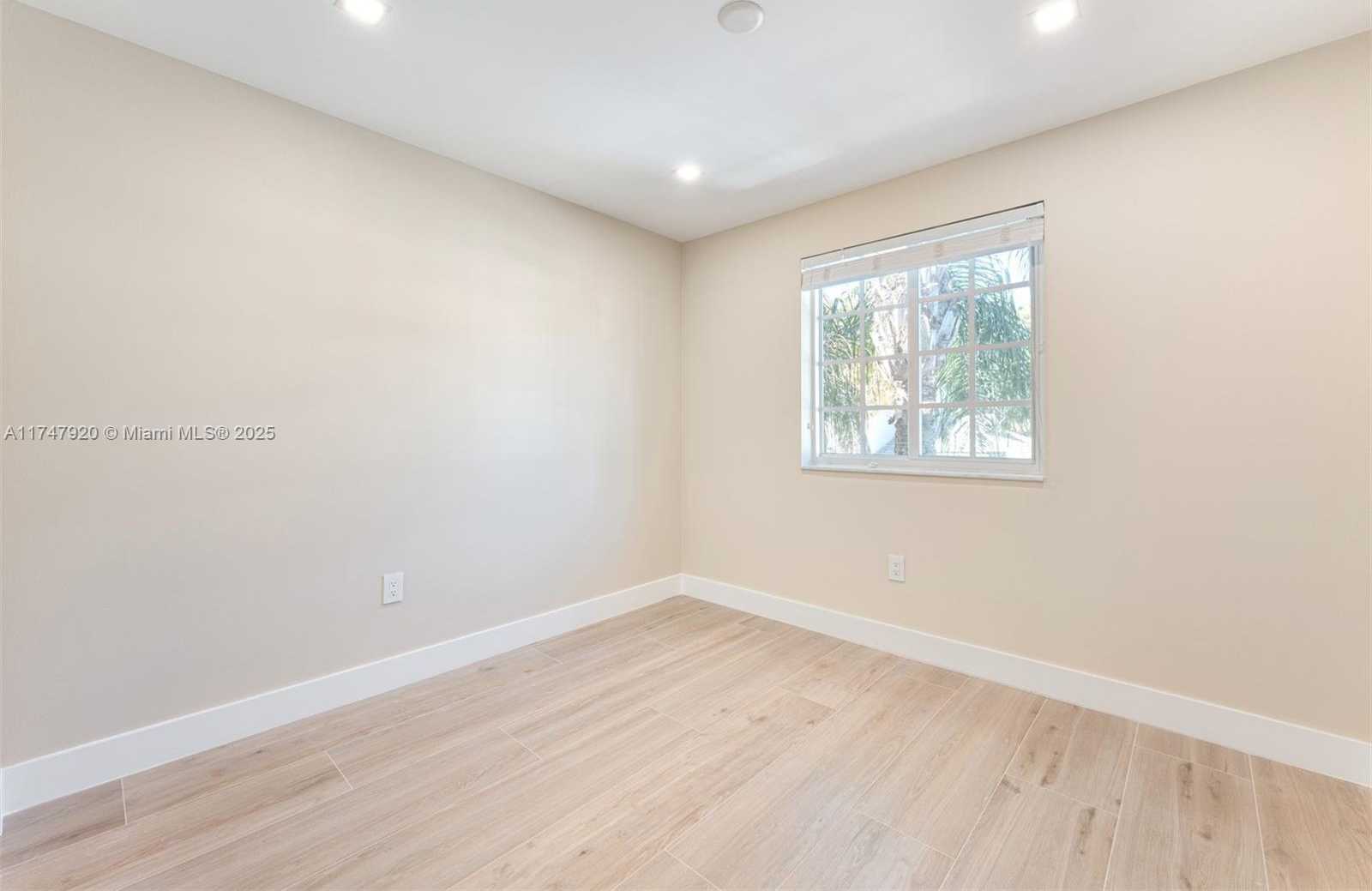 Small Image of 14325 SOUTH WEST 121ST PL #5, Miami Number 19