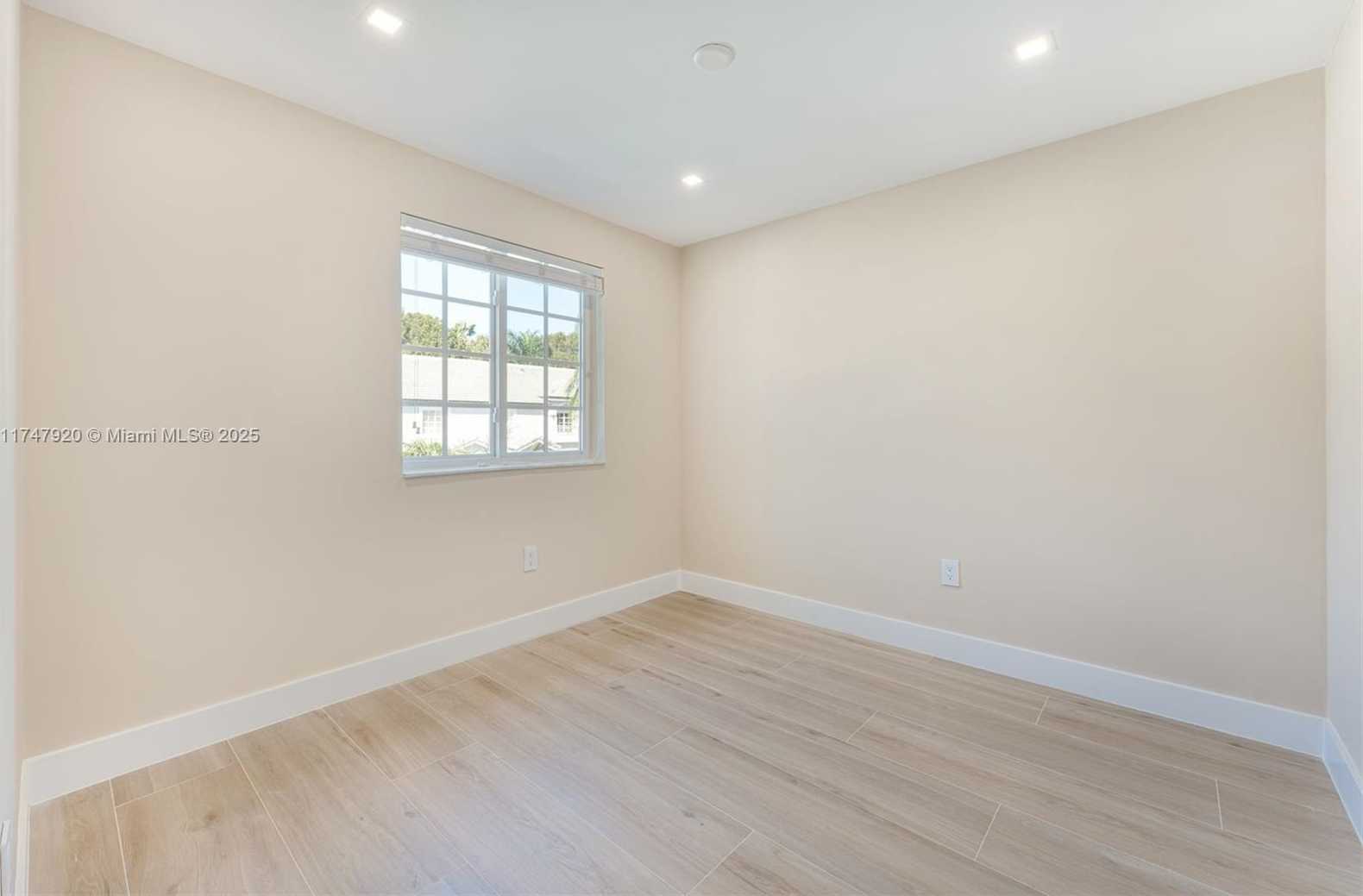 Small Image of 14325 SOUTH WEST 121ST PL #5, Miami Number 21