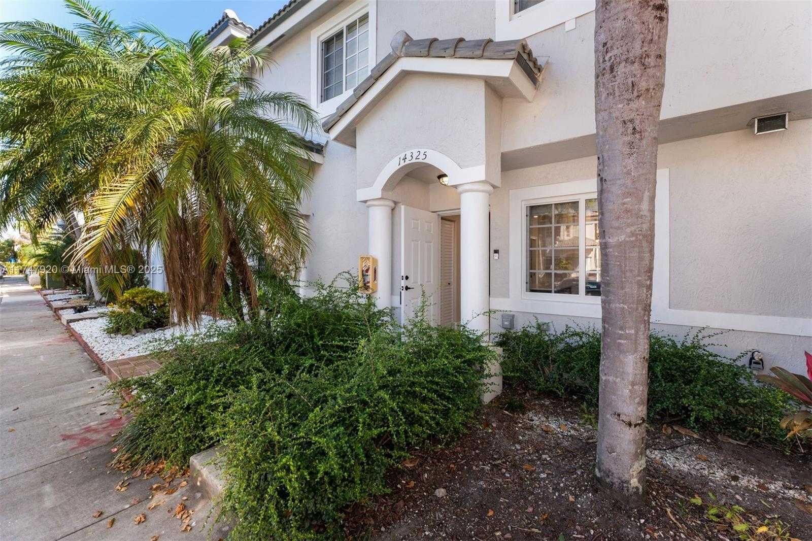 Small Image of 14325 SOUTH WEST 121ST PL #5, Miami Number 4