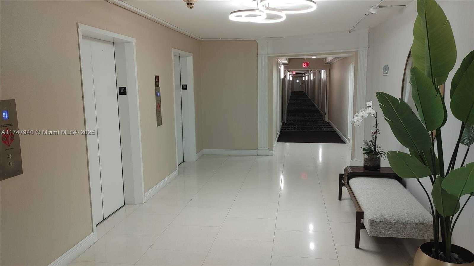 Small Image of 5600 COLLINS AVE #16Y, Miami Beach Number 10