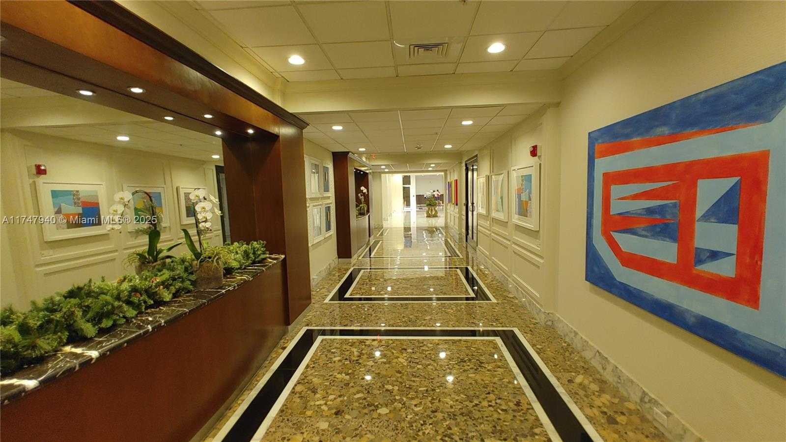 Small Image of 5600 COLLINS AVE #16Y, Miami Beach Number 18