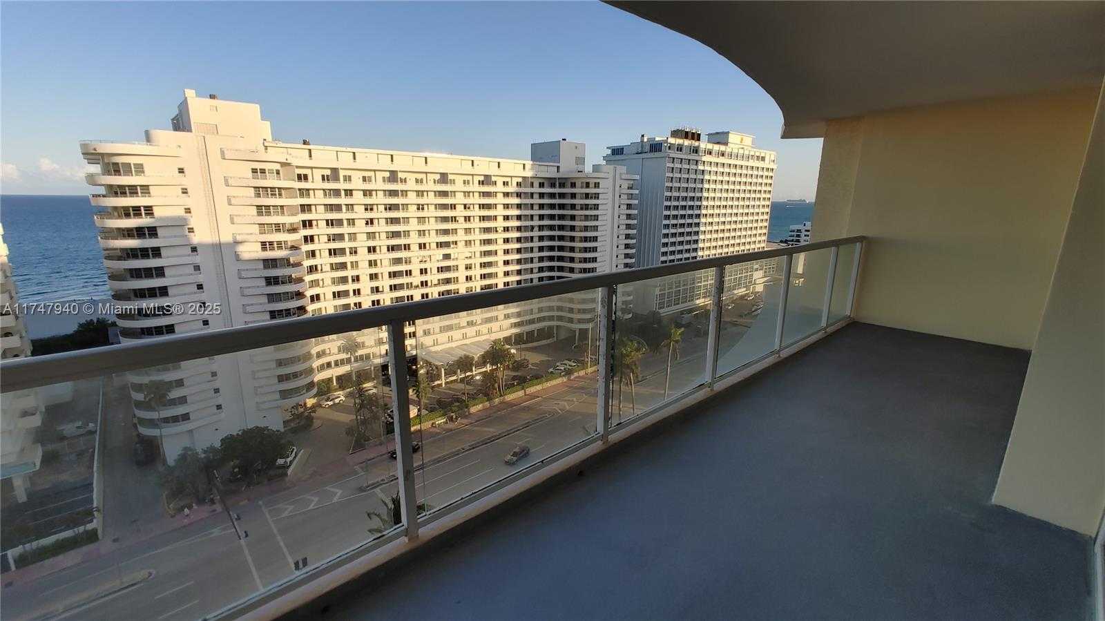 Small Image of 5600 COLLINS AVE #16Y, Miami Beach Number 2