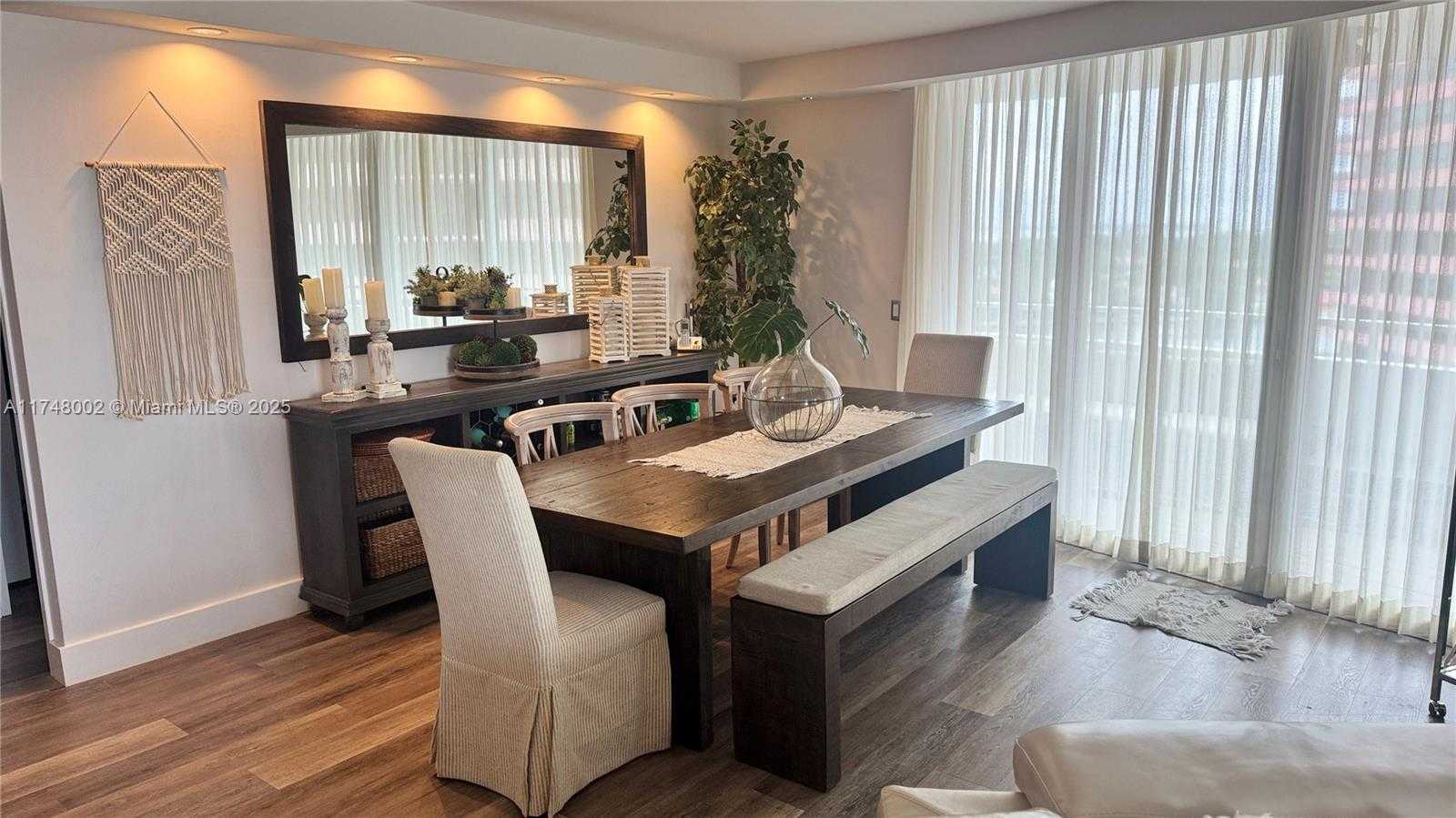 Small Image of 5161 COLLINS AVE #1012, Miami Beach Number 10