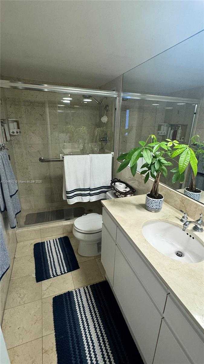 Small Image of 5161 COLLINS AVE #1012, Miami Beach Number 15