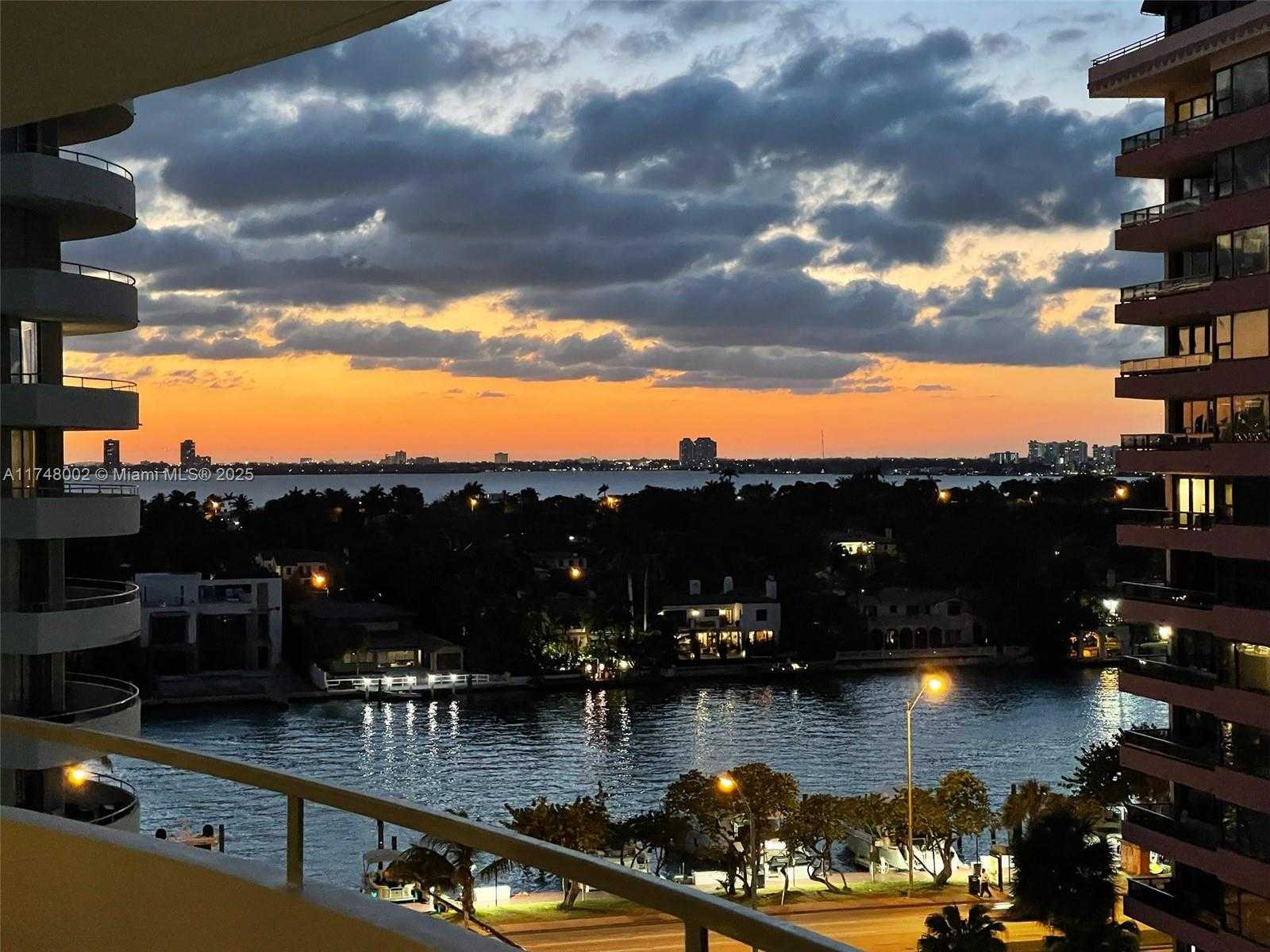 Small Image of 5161 COLLINS AVE #1012, Miami Beach Number 19