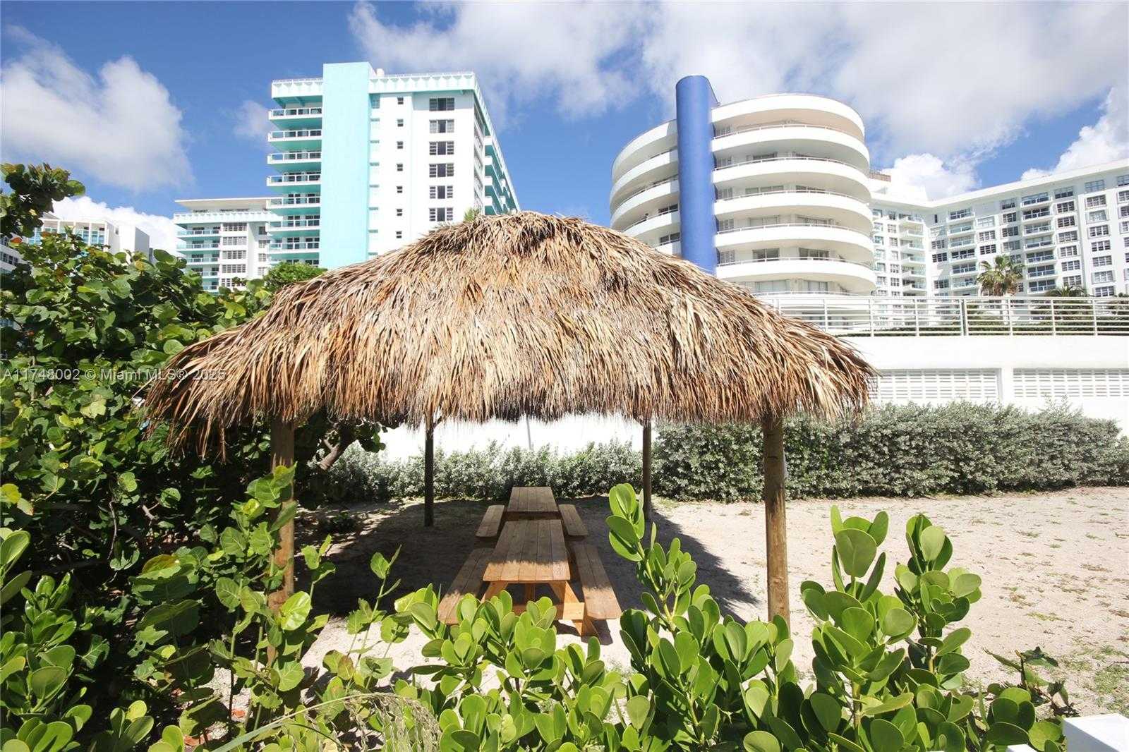 Small Image of 5161 COLLINS AVE #1012, Miami Beach Number 30