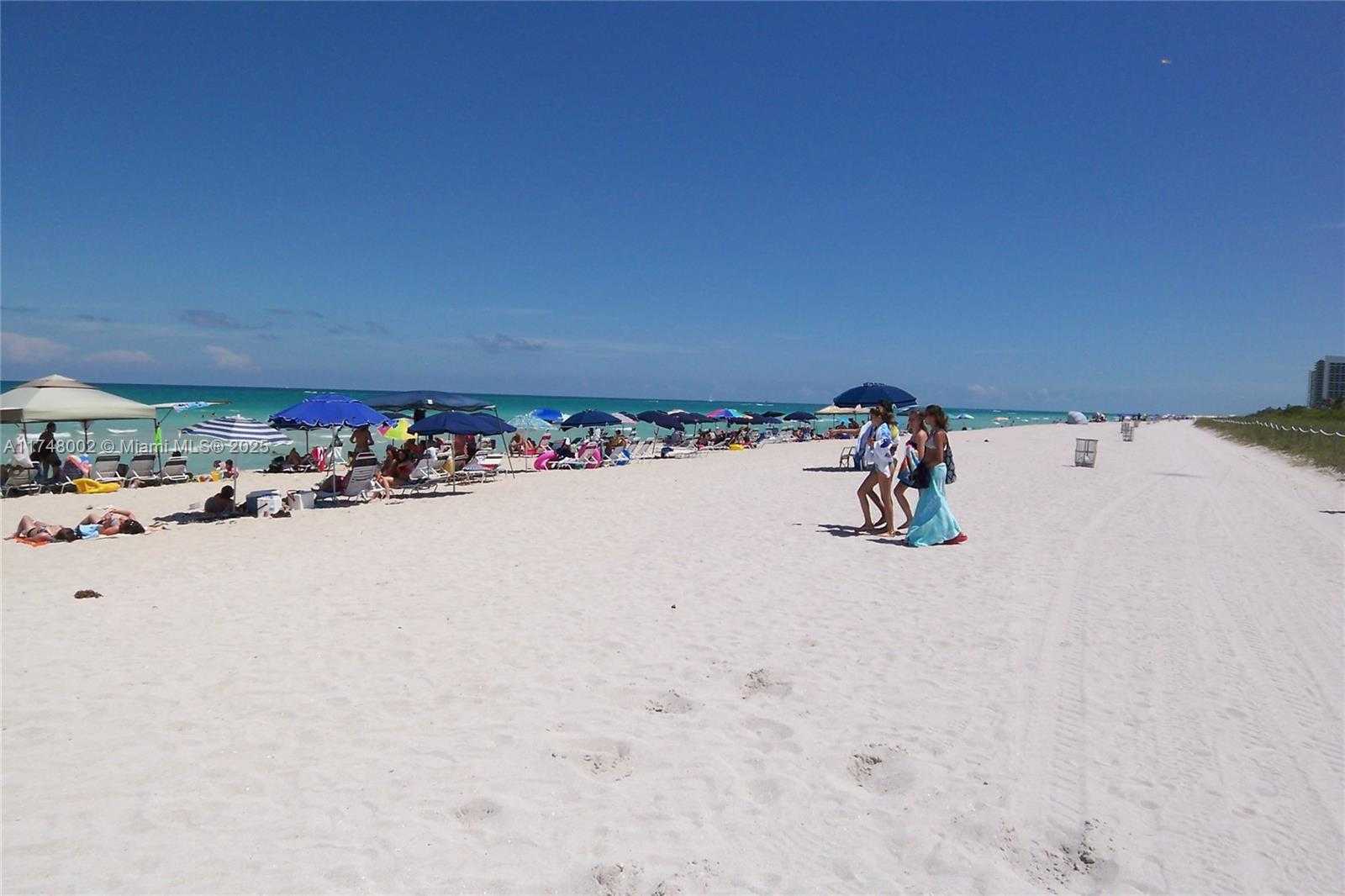 Small Image of 5161 COLLINS AVE #1012, Miami Beach Number 36
