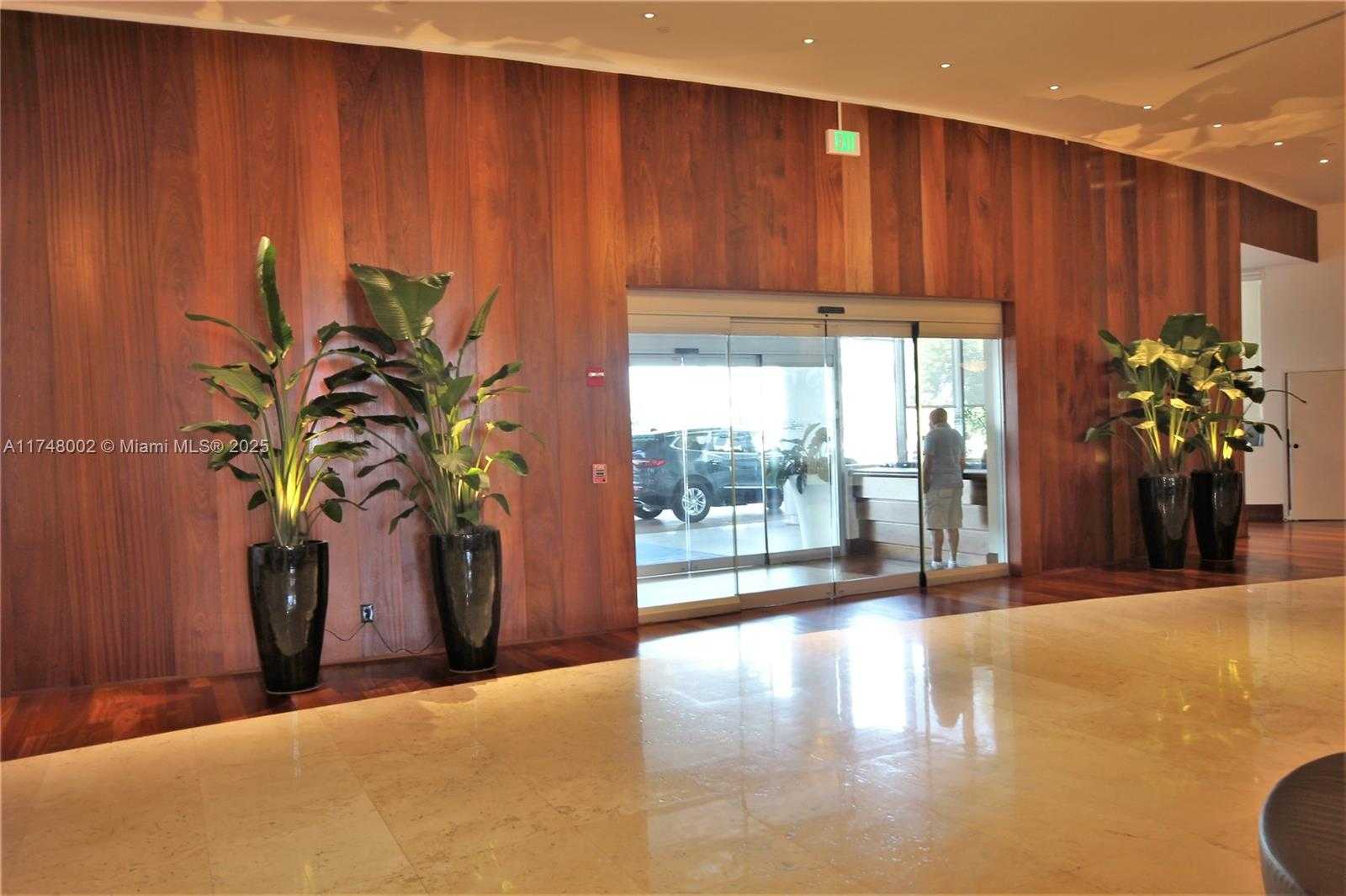 Small Image of 5161 COLLINS AVE #1012, Miami Beach Number 44