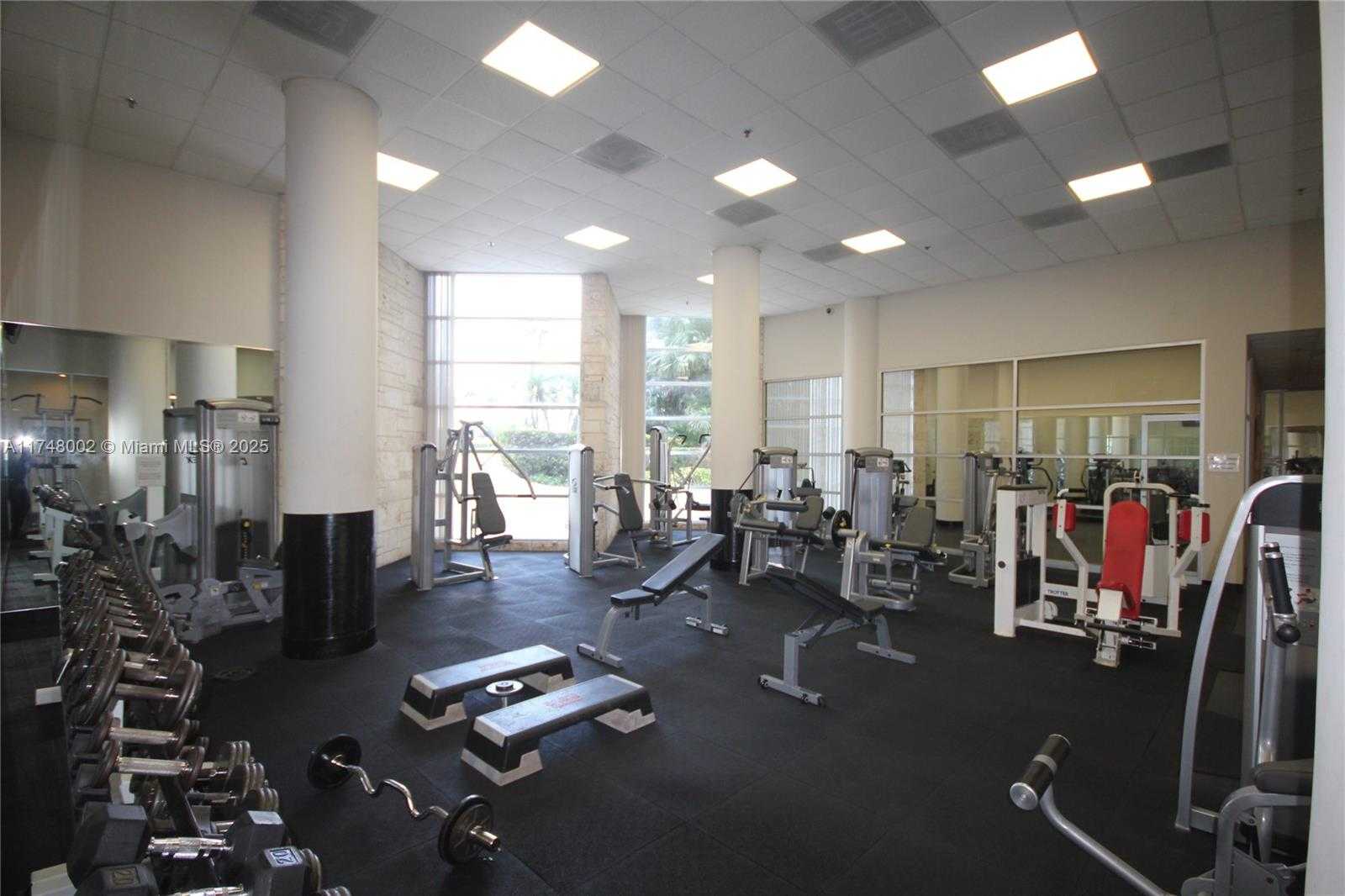 Small Image of 5161 COLLINS AVE #1012, Miami Beach Number 49