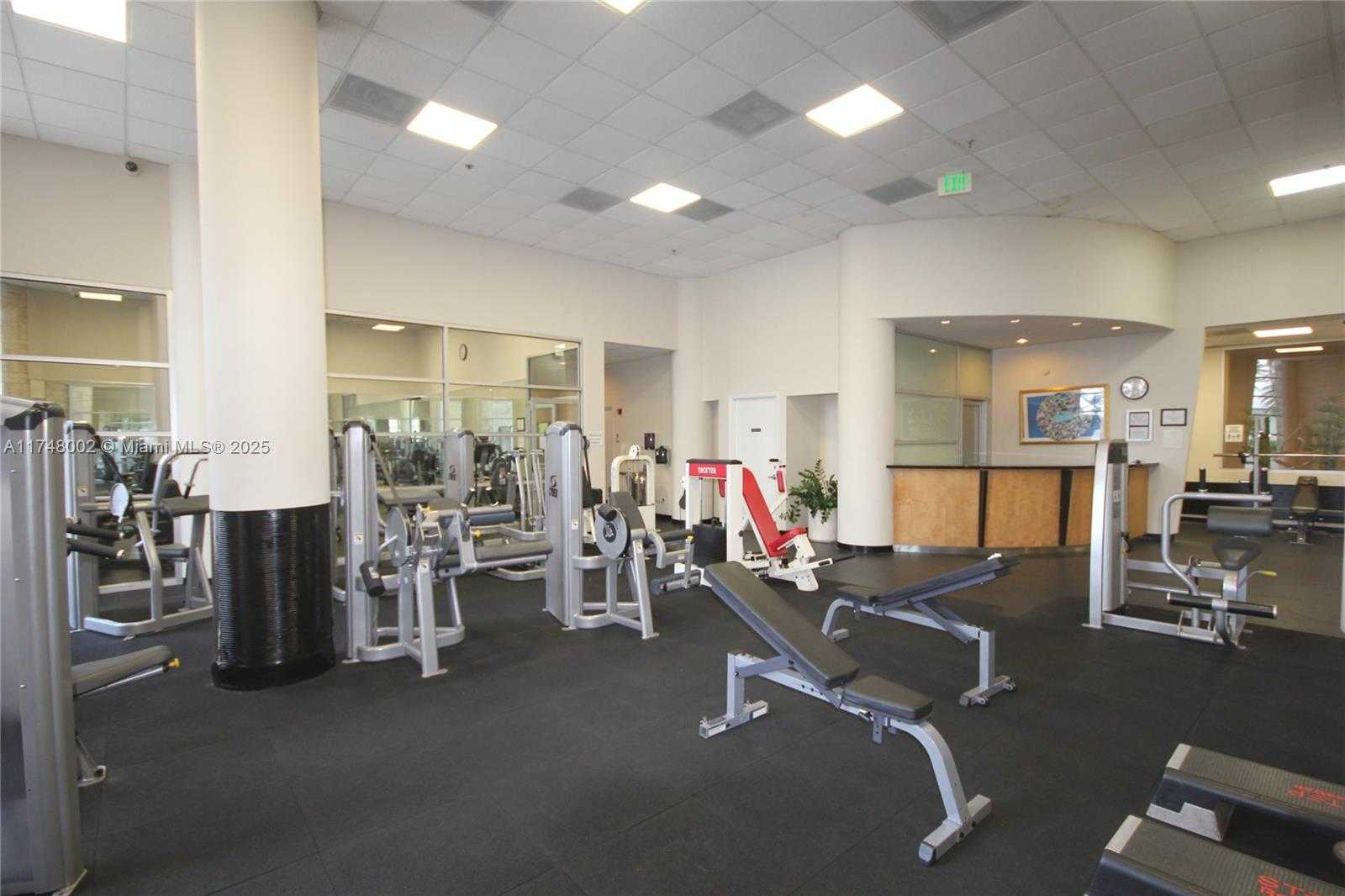 Small Image of 5161 COLLINS AVE #1012, Miami Beach Number 50