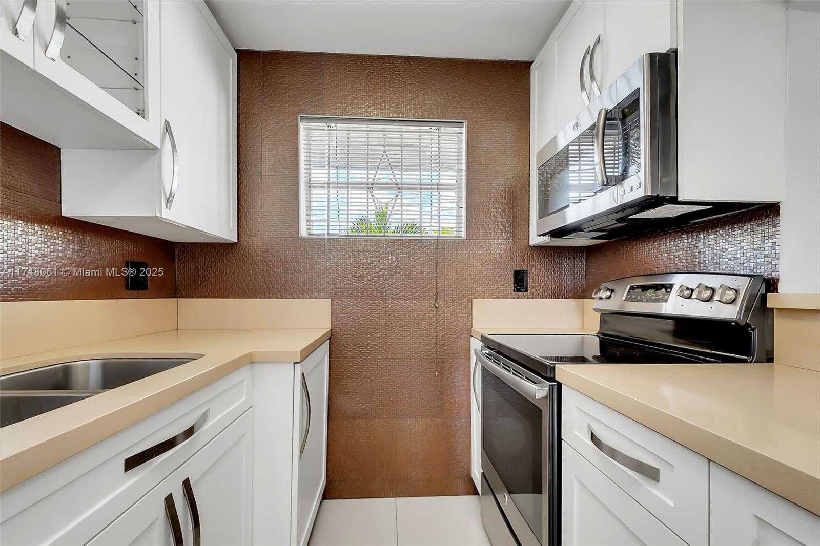Small Image of 2496 SOUTH WEST 17TH AVE #5307, Miami Number 2