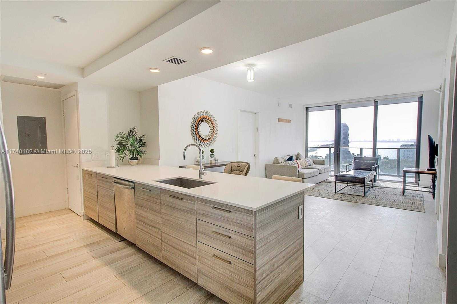 Small Image of 121 NORTH EAST 34TH ST #1507, Miami Number 2