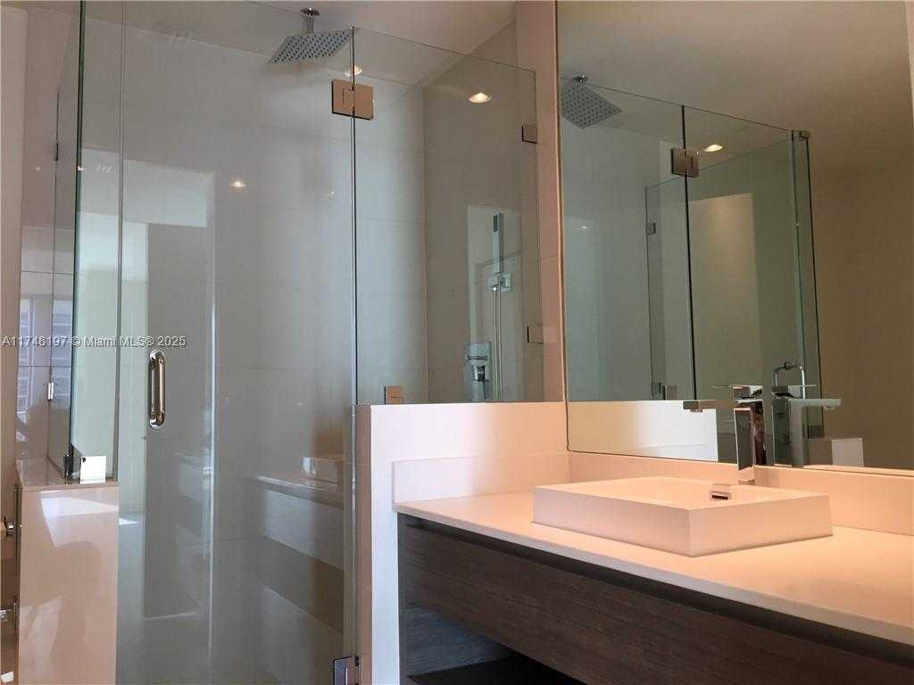 Small Image of 1100 SOUTH MIAMI AVE #2911, Miami Number 4