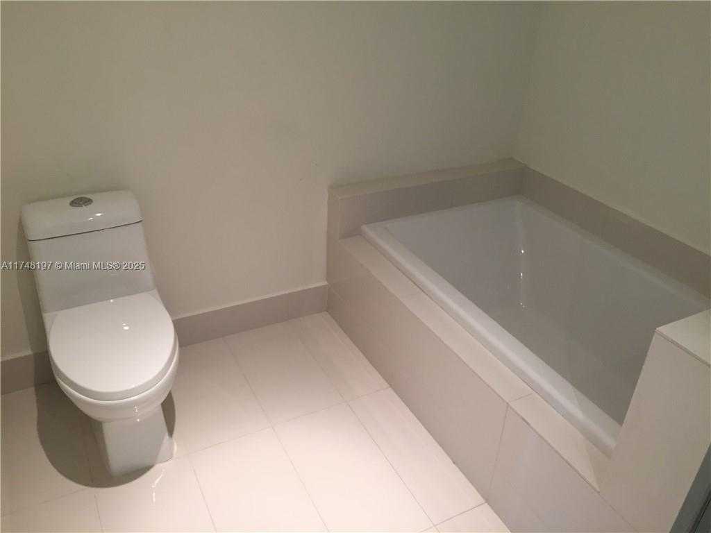 Small Image of 1100 SOUTH MIAMI AVE #2911, Miami Number 5