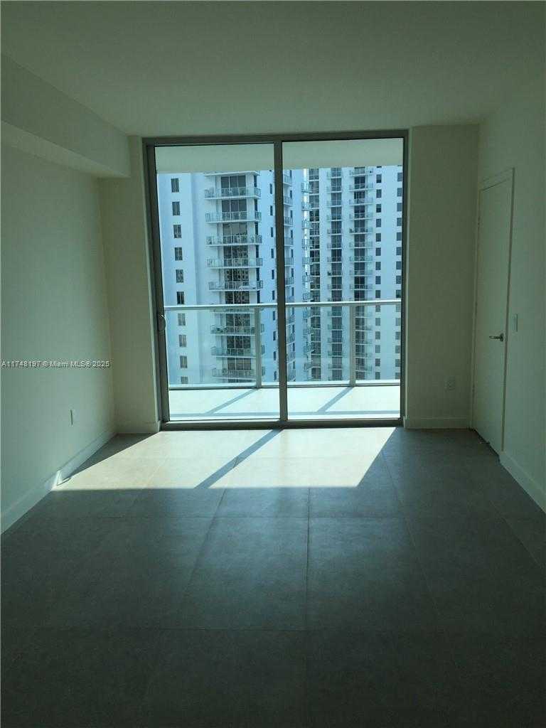 Small Image of 1100 SOUTH MIAMI AVE #2911, Miami Number 7
