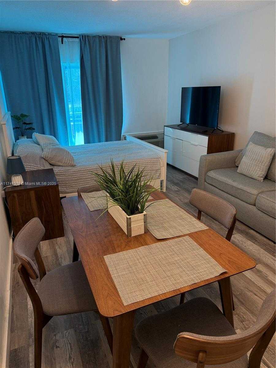 Small Image of 400 KINGS POINT DR #105, Sunny Isles Beach Number 13