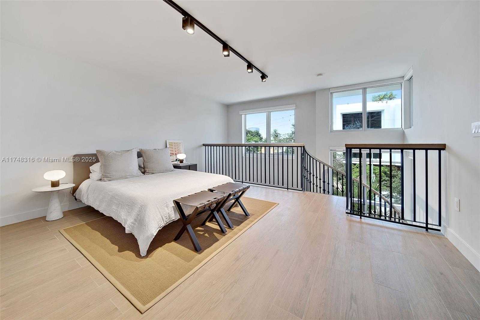 Small Image of 1500 BAY RD #T-1532, Miami Beach Number 15