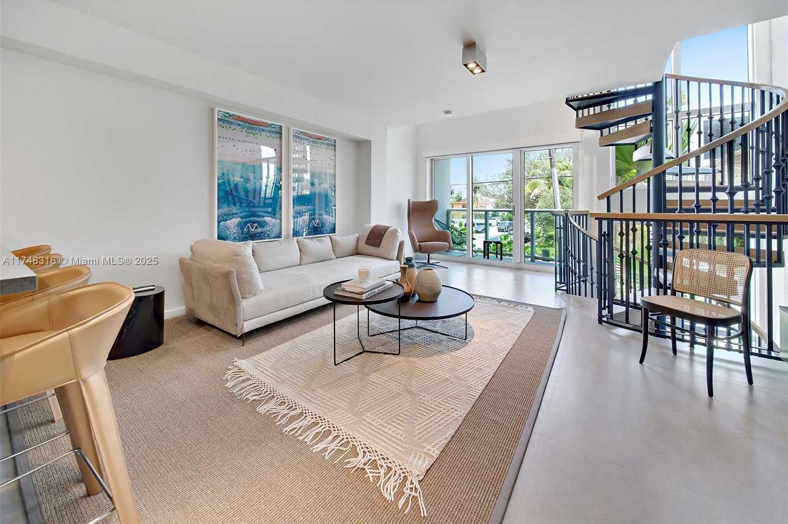 Small Image of 1500 BAY RD #T-1532, Miami Beach Number 2