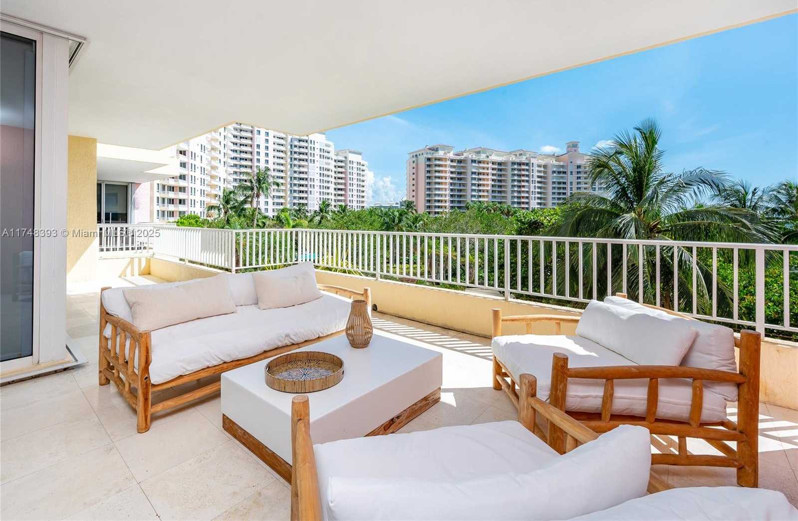 Small Image of 789 CRANDON BLVD #502, Key Biscayne Number 24
