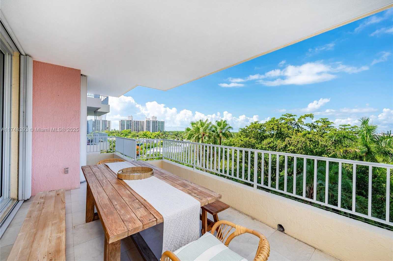 Small Image of 789 CRANDON BLVD #502, Key Biscayne Number 29