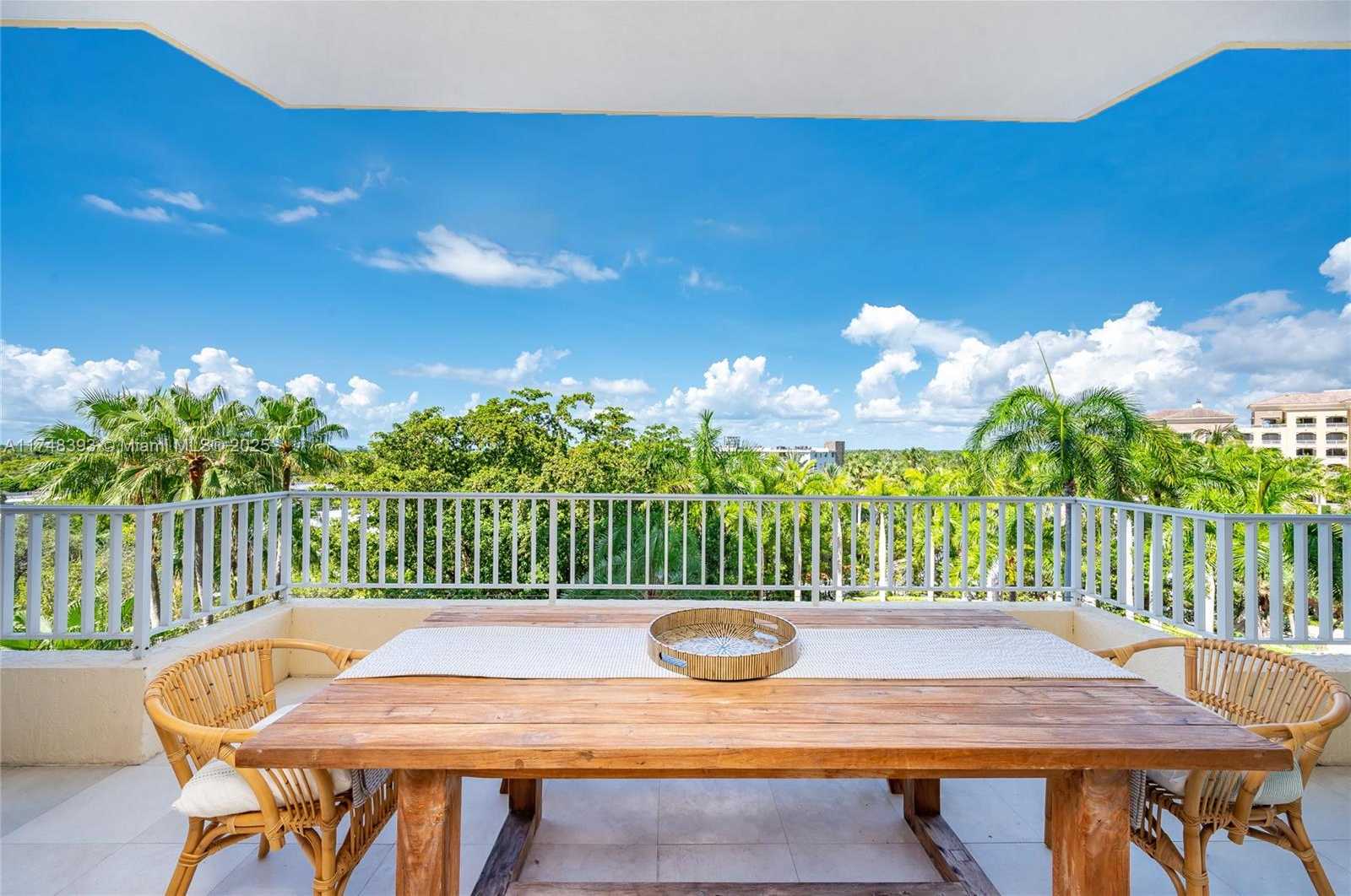 Small Image of 789 CRANDON BLVD #502, Key Biscayne Number 31