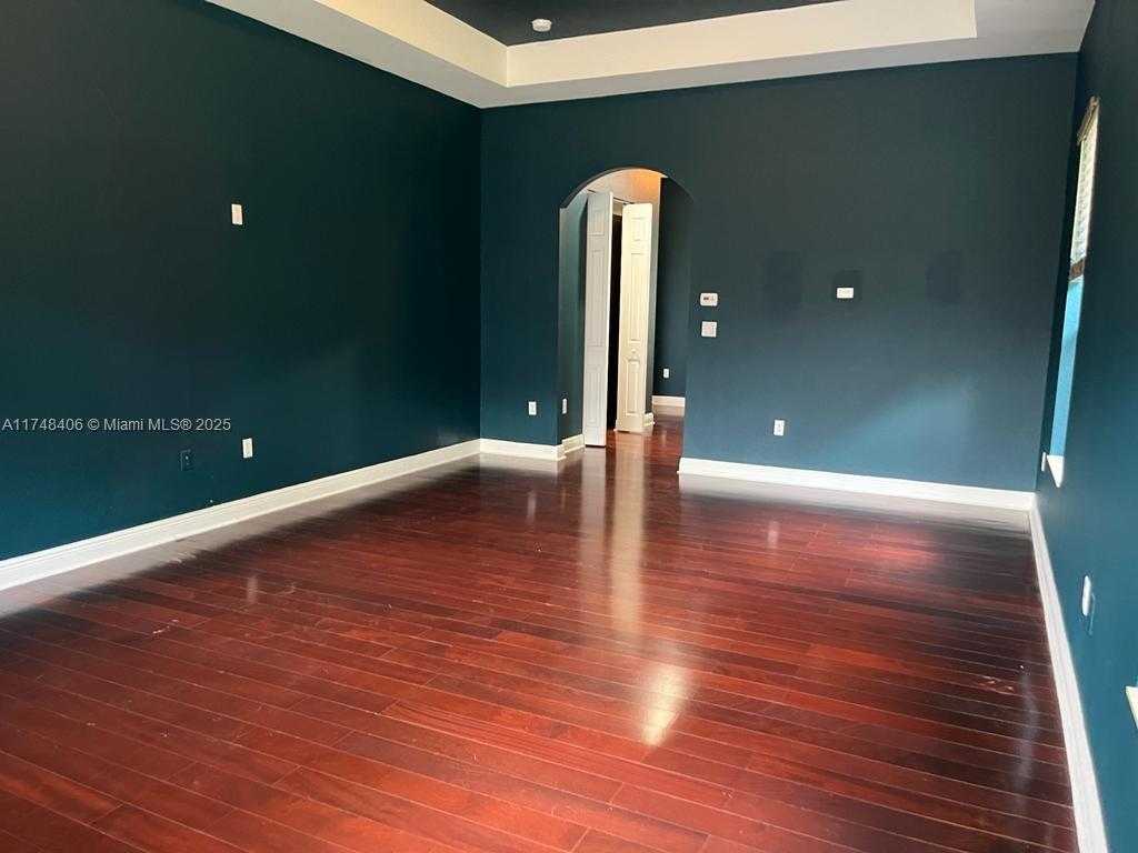 Small Image of 2750 EAST JOCKEY CIR E, Davie Number 12