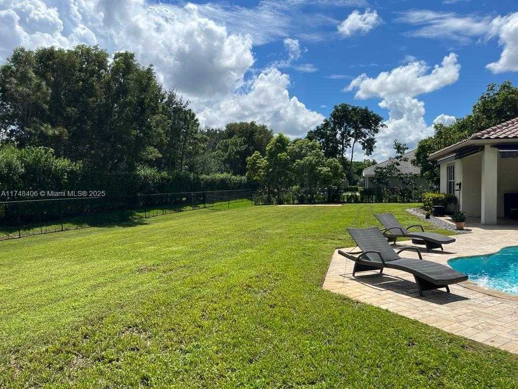 Small Image of 2750 EAST JOCKEY CIR E, Davie Number 33