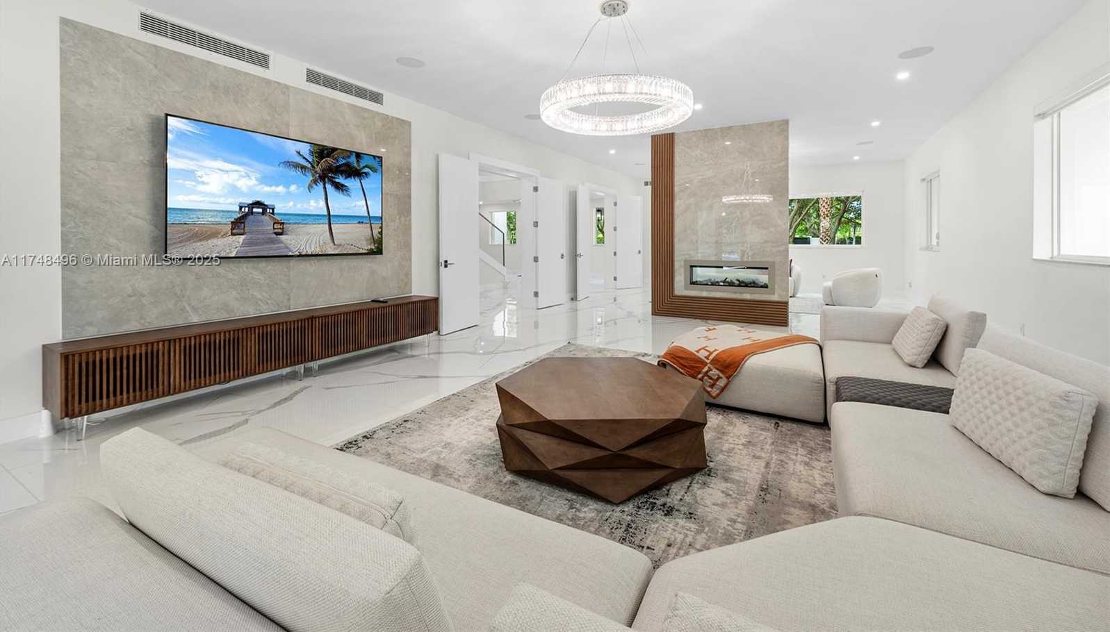 Small Image of 13600 SOUTH WEST 67TH AVE, Palmetto Bay Number 13