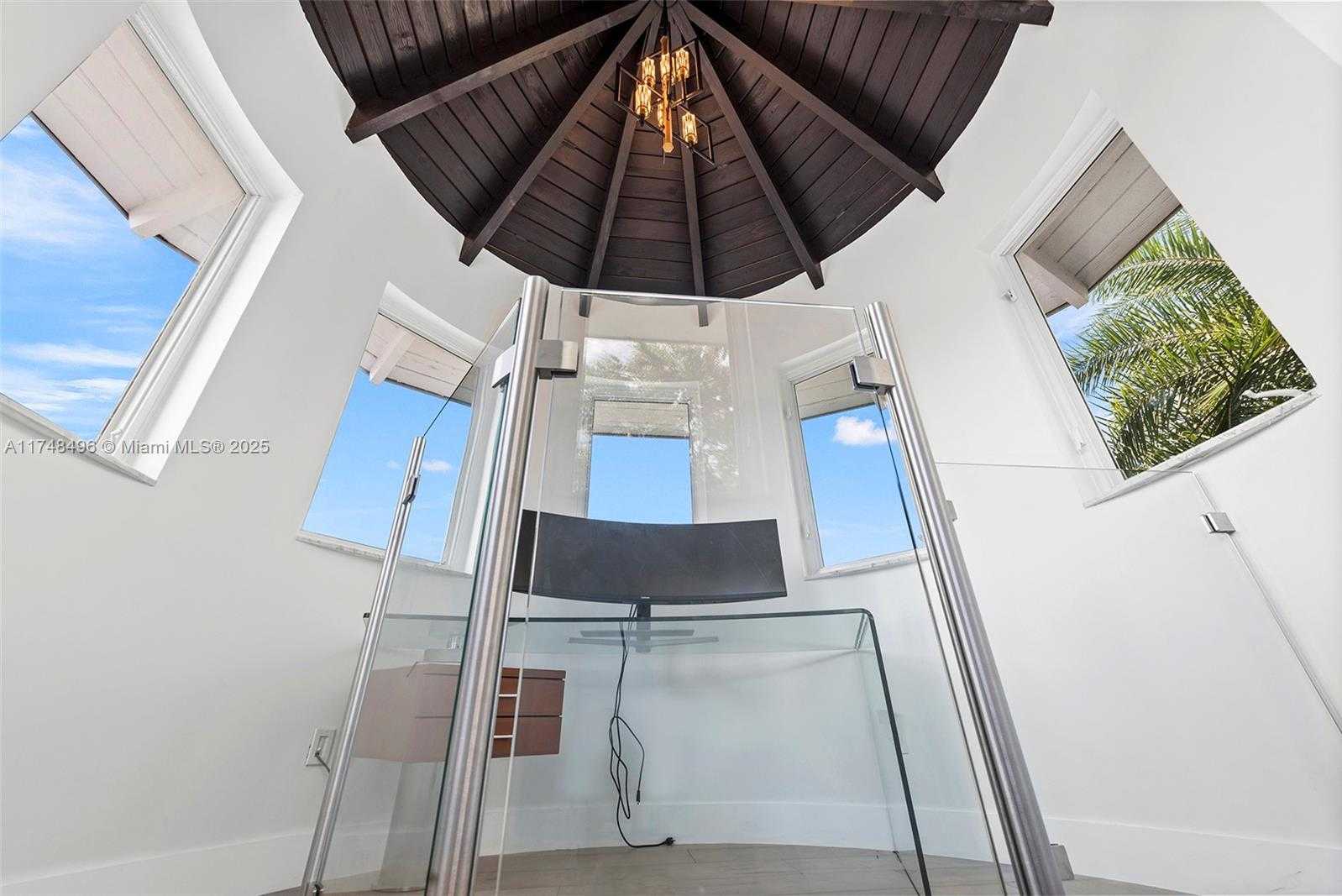 Small Image of 13600 SOUTH WEST 67TH AVE, Palmetto Bay Number 25