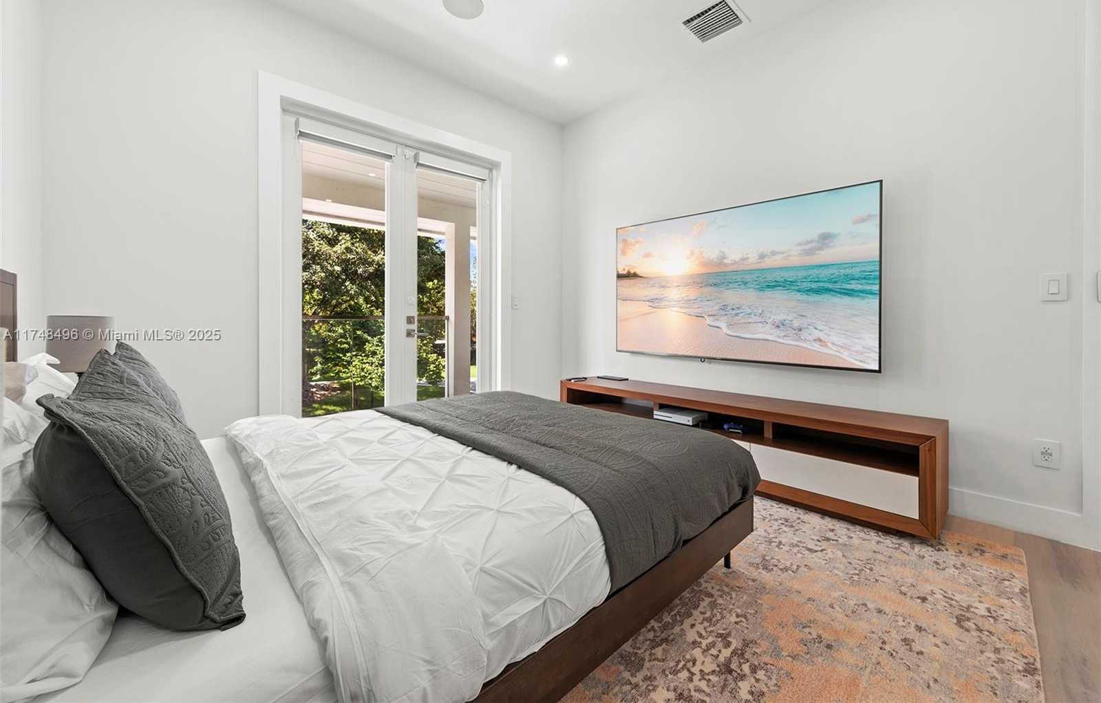 Small Image of 13600 SOUTH WEST 67TH AVE, Palmetto Bay Number 29