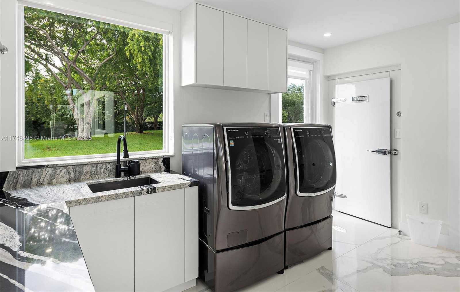 Small Image of 13600 SOUTH WEST 67TH AVE, Palmetto Bay Number 35