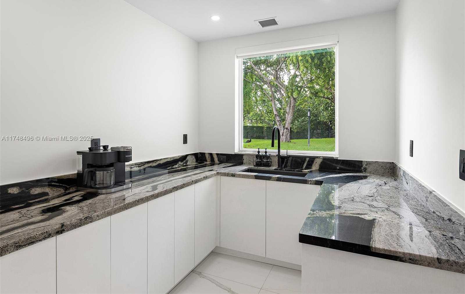 Small Image of 13600 SOUTH WEST 67TH AVE, Palmetto Bay Number 36