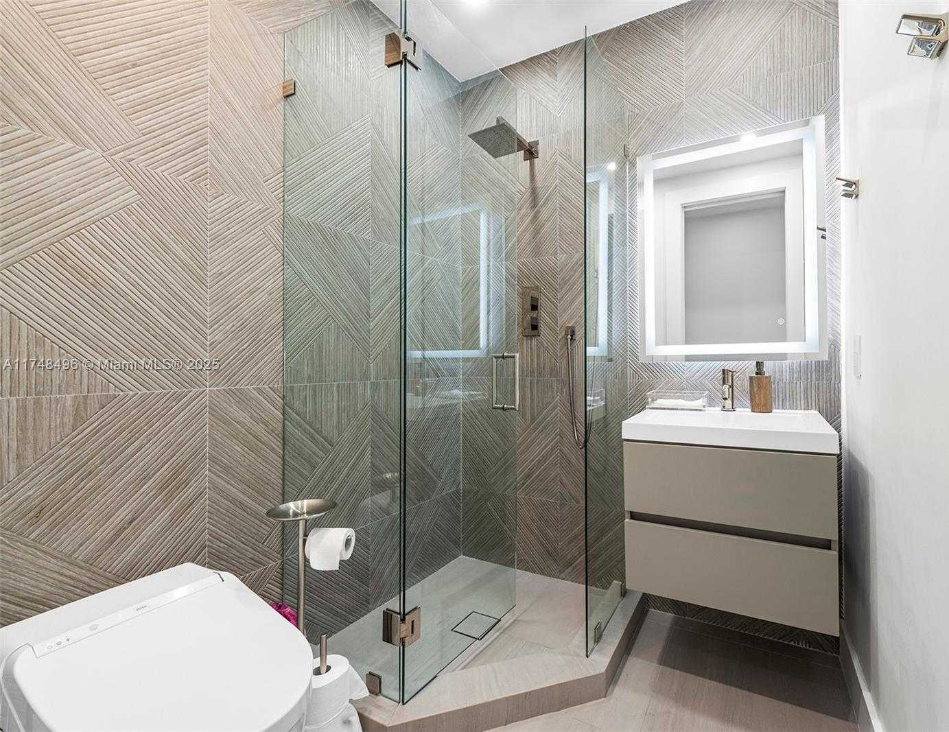 Small Image of 13600 SOUTH WEST 67TH AVE, Palmetto Bay Number 39