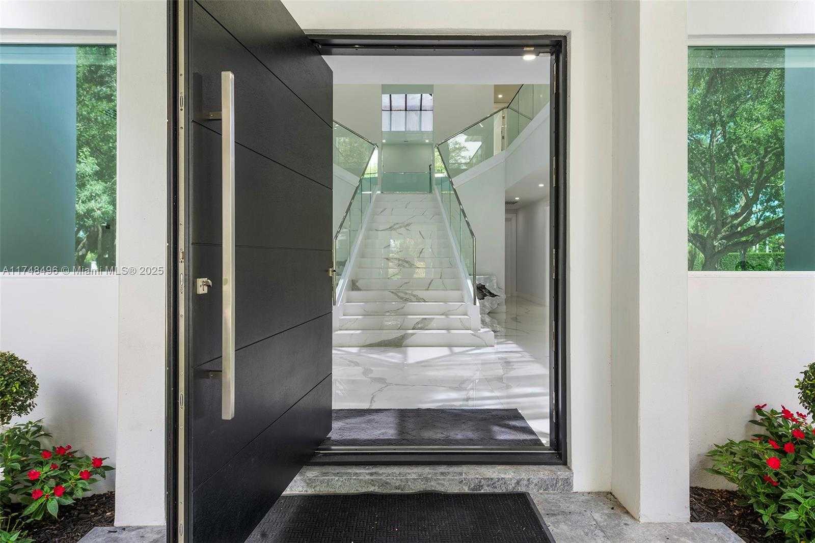 Small Image of 13600 SOUTH WEST 67TH AVE, Palmetto Bay Number 6