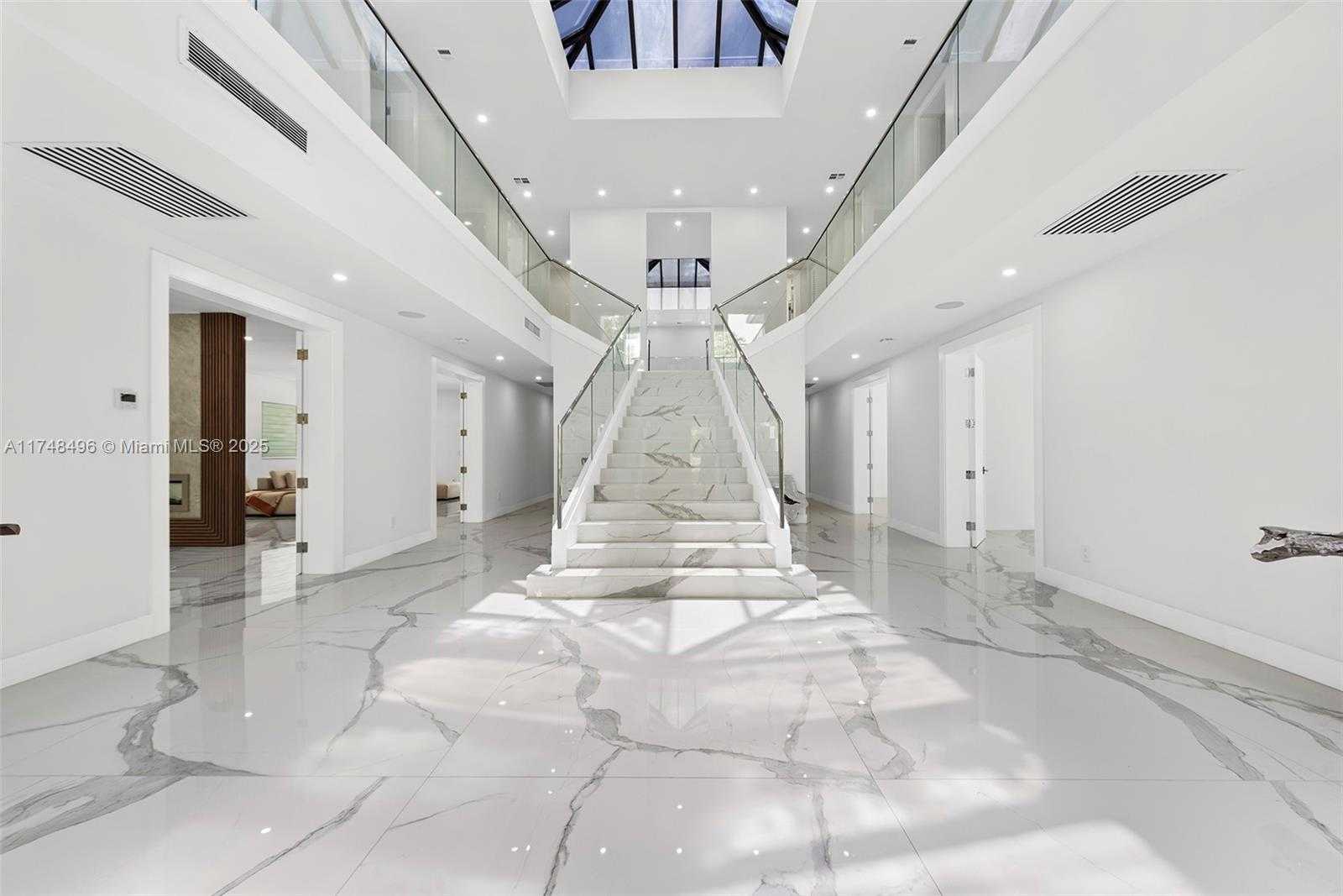 Small Image of 13600 SOUTH WEST 67TH AVE, Palmetto Bay Number 7