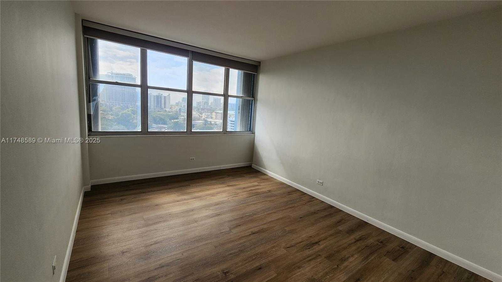 Small Image of 7441 WAYNE AVE #9P, Miami Beach Number 11