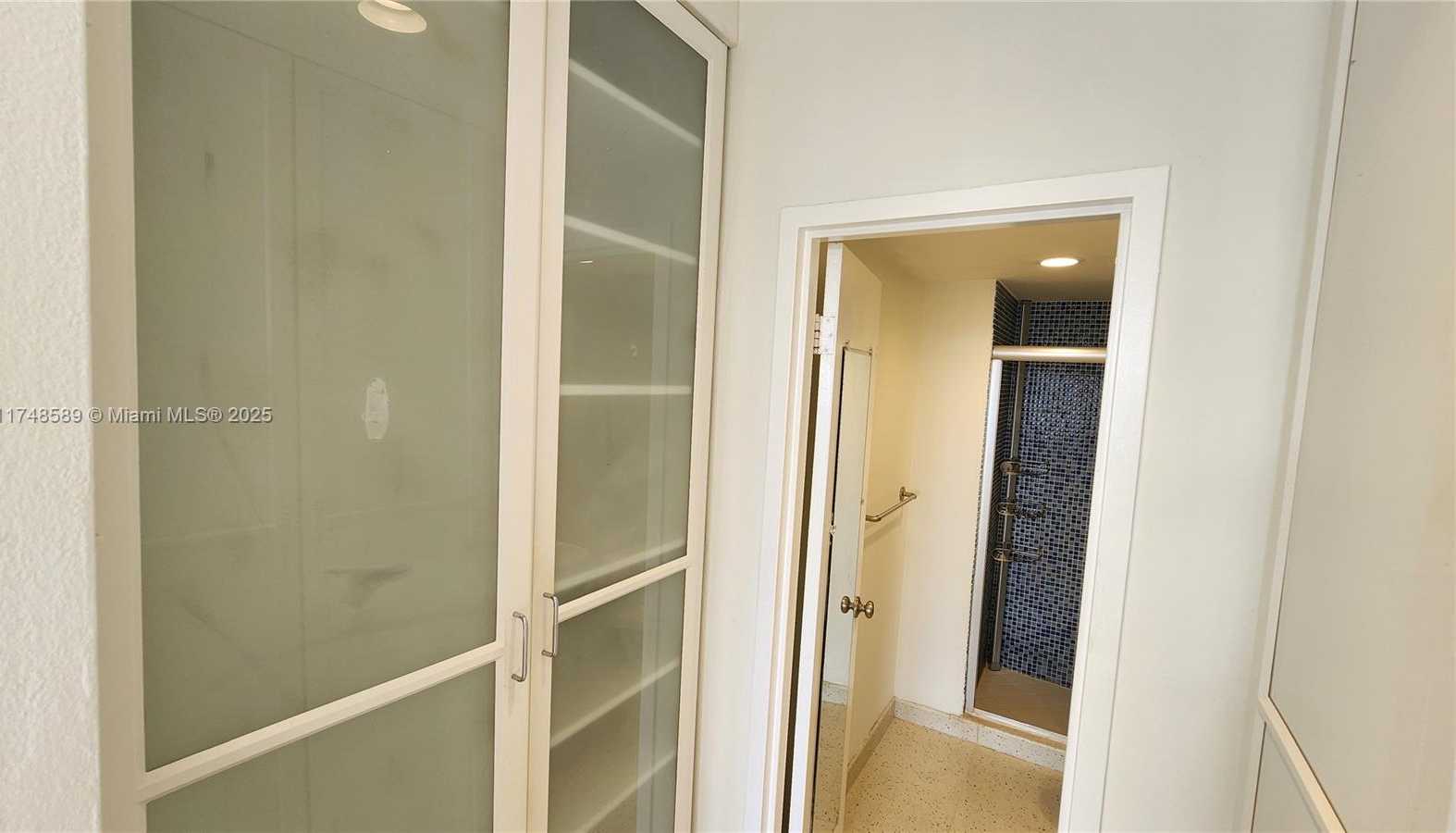 Small Image of 7441 WAYNE AVE #9P, Miami Beach Number 13