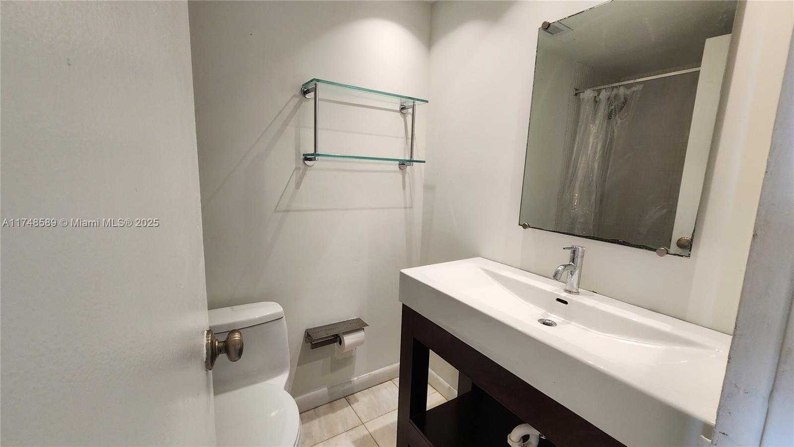 Small Image of 7441 WAYNE AVE #9P, Miami Beach Number 24