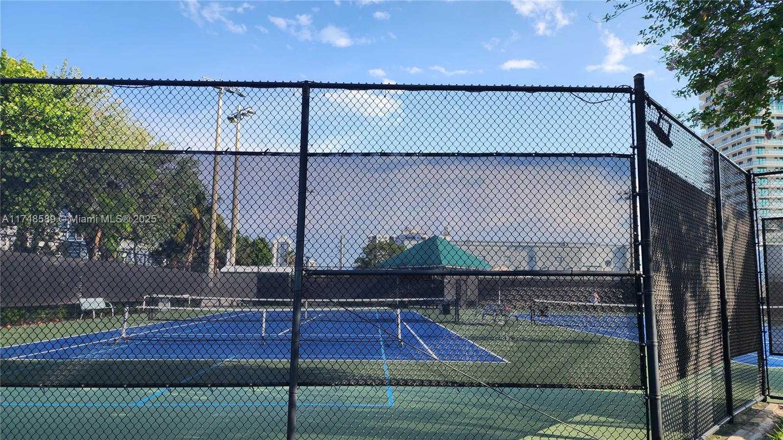 Small Image of 7441 WAYNE AVE #9P, Miami Beach Number 37