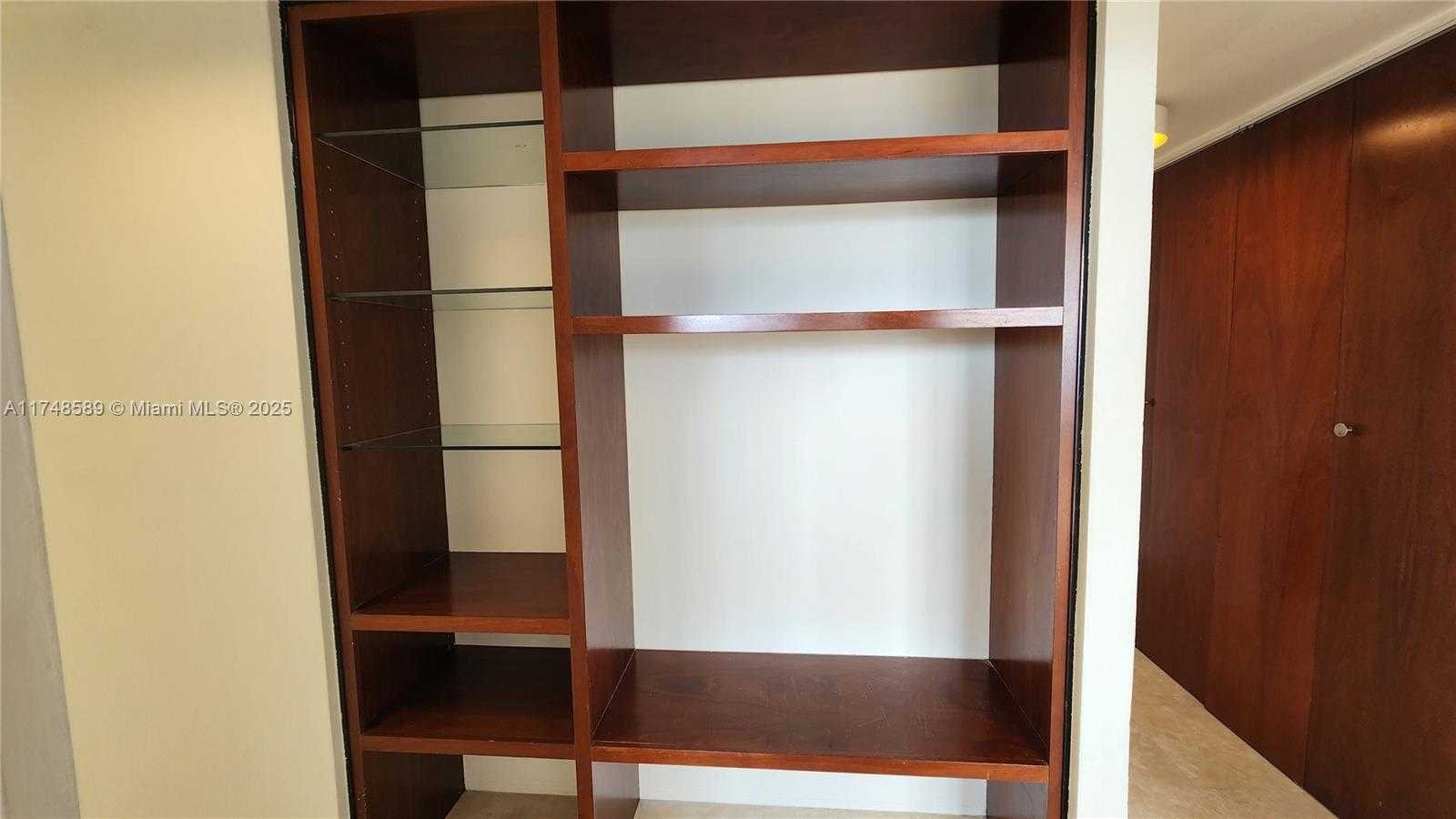 Small Image of 7441 WAYNE AVE #9P, Miami Beach Number 6