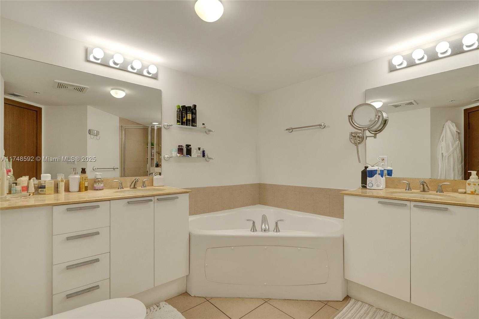 Small Image of 16699 COLLINS AVE #2609, Sunny Isles Beach Number 8