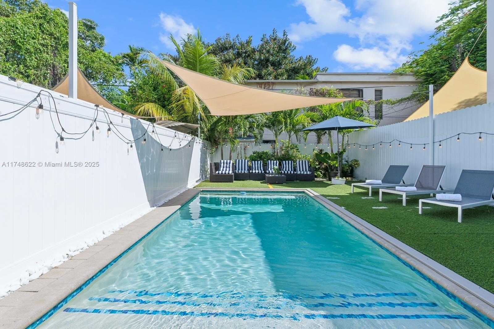 Small Image of 3572 SOUTH WEST 23RD ST #3572, Miami Number 12