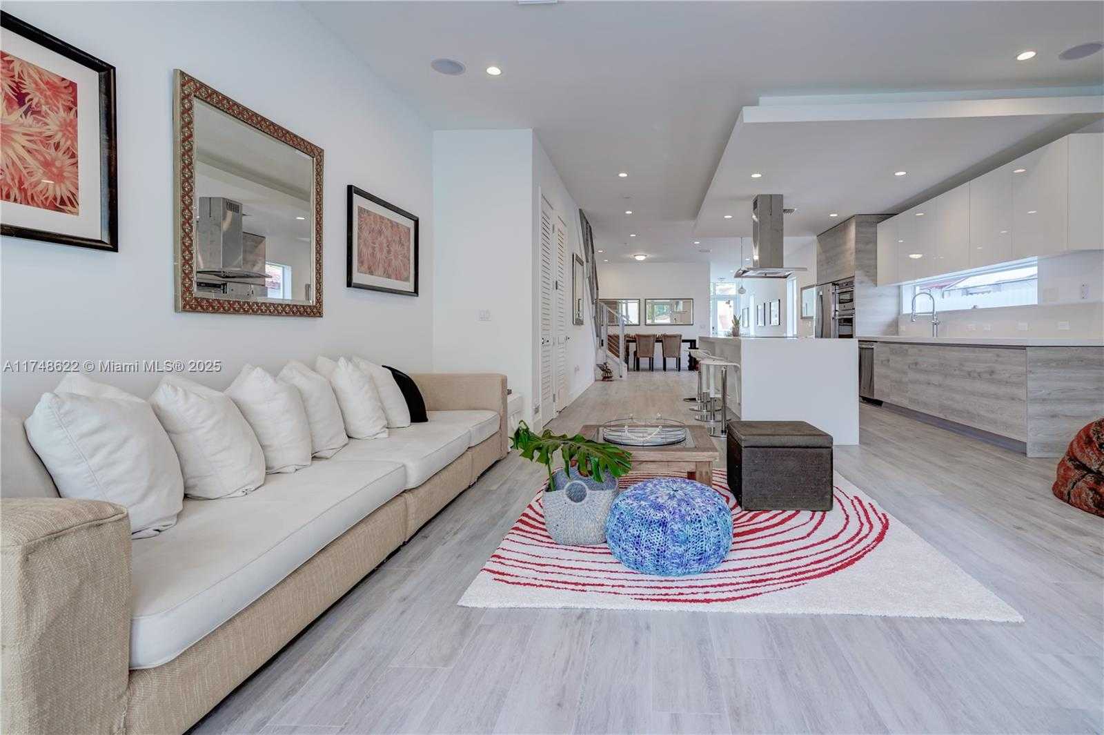 Small Image of 3572 SOUTH WEST 23RD ST #3572, Miami Number 16