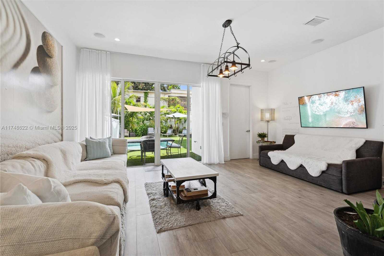 Small Image of 3572 SOUTH WEST 23RD ST #3572, Miami Number 19
