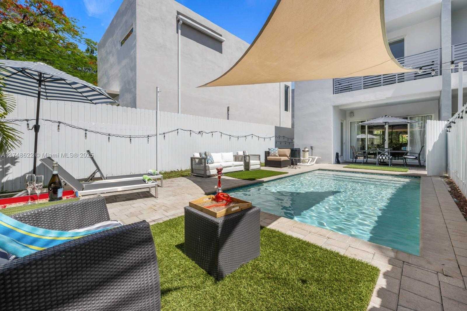 Small Image of 3572 SOUTH WEST 23RD ST #3572, Miami Number 21